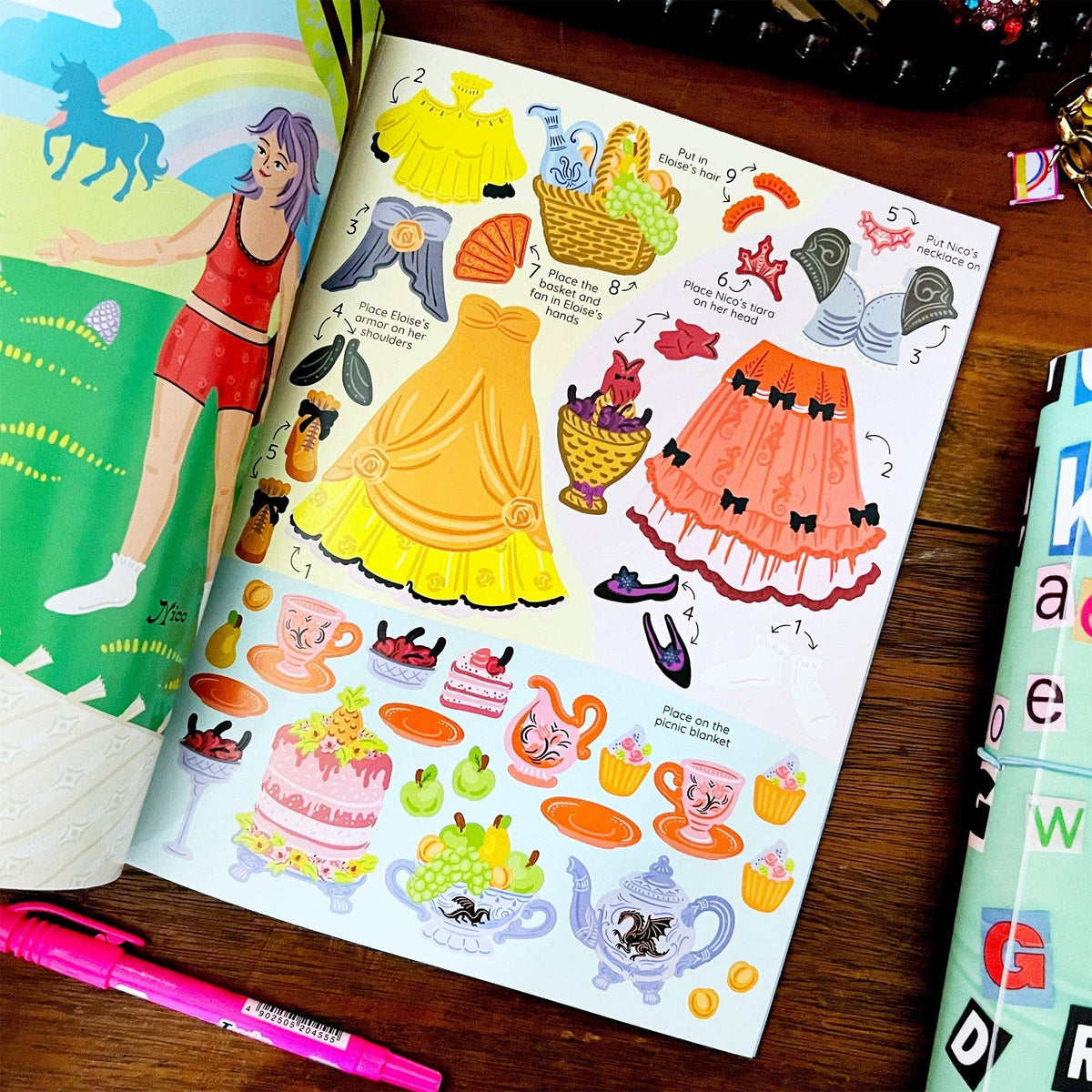 Pipsticks - Warrior Princesses Dress-Me-Up In Stickers Book