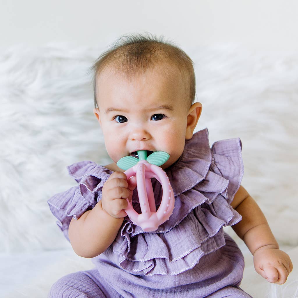 Itzy Ritzy - Bitzy Biter Teething Ball Baby Teether
