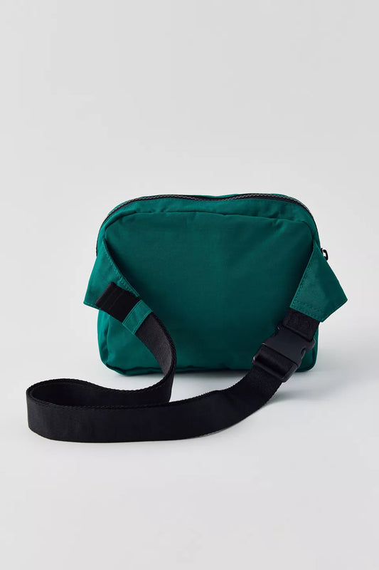 BAGGU Peanuts Snoopy Fanny Pack