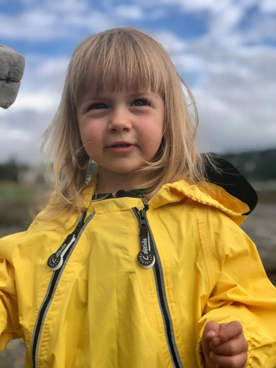 Calikids Waterproof Shell Muddy Buddy 12 to 24 Months, children's outerwear — lifestyle view