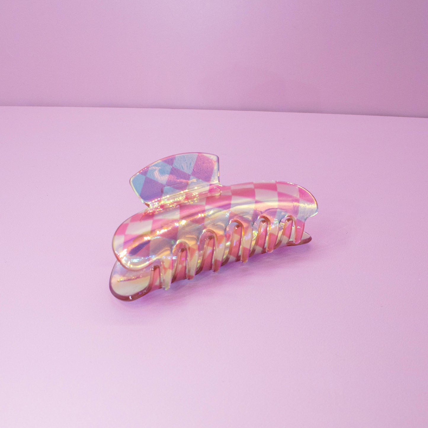 Frog Sac - Medium Round Iridescent Checkered Hair Claw Clip