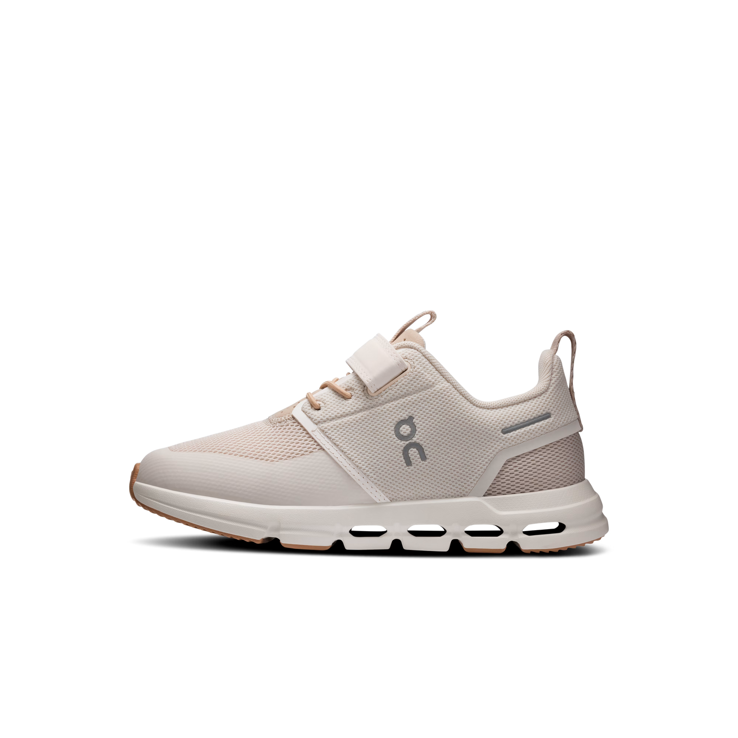On Cloud Play Kids Running Shoe