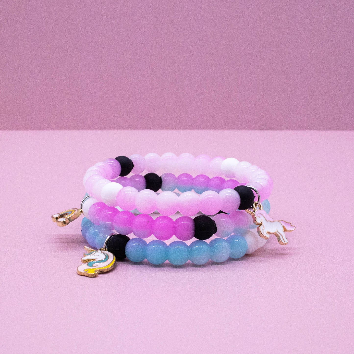 Frog Sac - Glow in the Dark Unicorn Charm Bubble Bracelets
