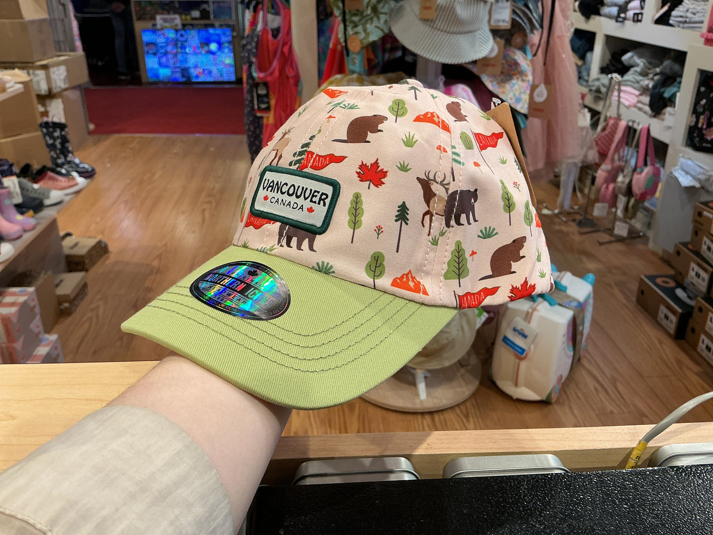 Northern Icons - Kids Vancouver Wildlife Mountain Baseball Cap Pink