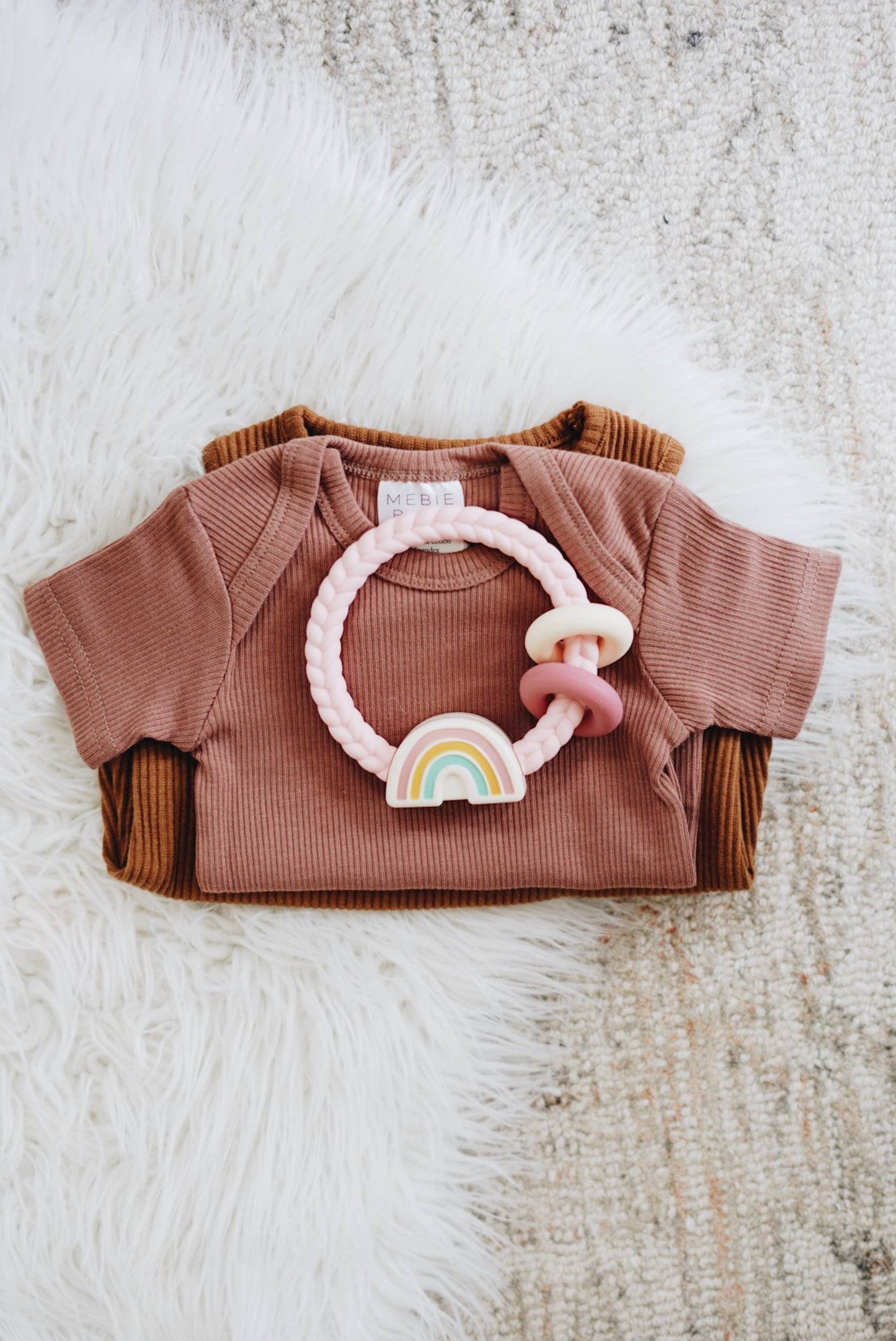 Itzy Ritzy - Ritzy Rattle Silicone Teether Rattles: Rainbow
