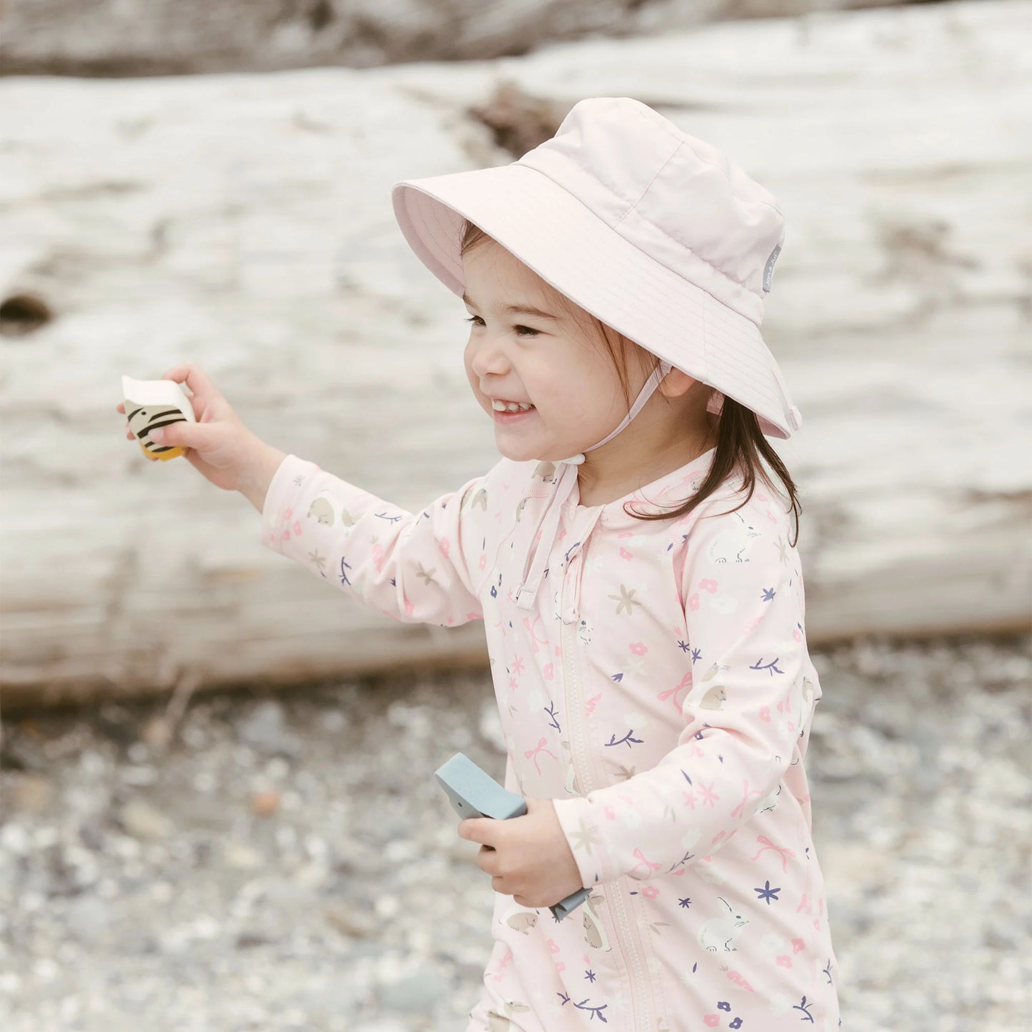Jan & Jul  - Aqua Dry Water Repellent Bucket Hat